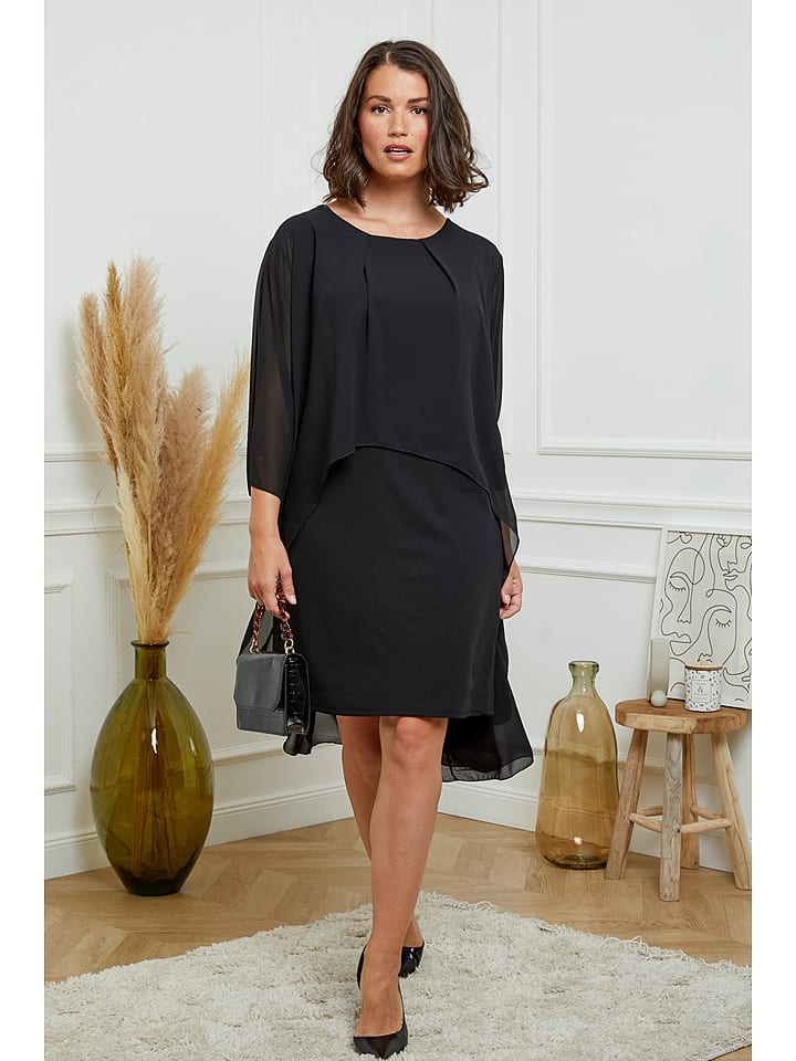 Curvy Lady Sukienka w kolorze czarnym rozmiar: 44/46