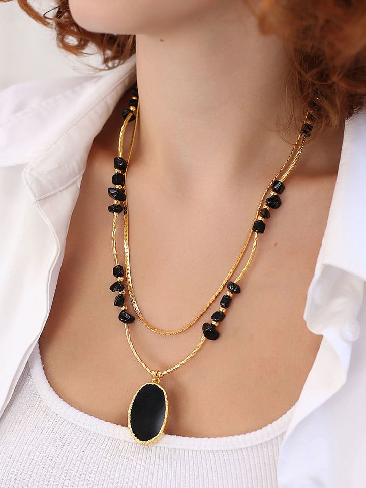 Pierres delicates Pozłacany naszyjnik z elementami ozdobnymi - dł. 45 cm rozmiar: onesize