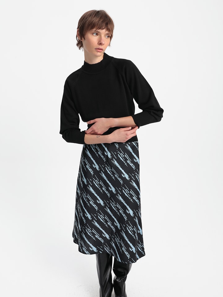 BGN Sweter w kolorze czarnym rozmiar: 38