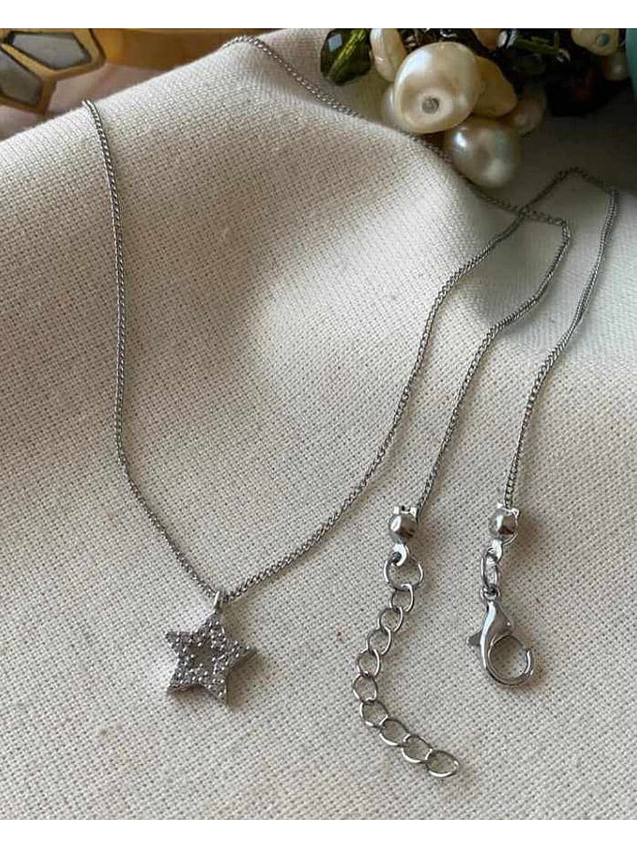 Luseera Pozłacany naszyjnik z zawieszką - dł. 45 cm rozmiar: onesize