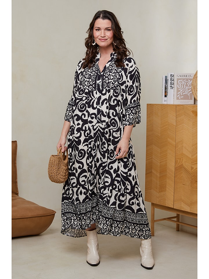 Curvy Lady Sukienka w kolorze czarno-białym rozmiar: 44/46