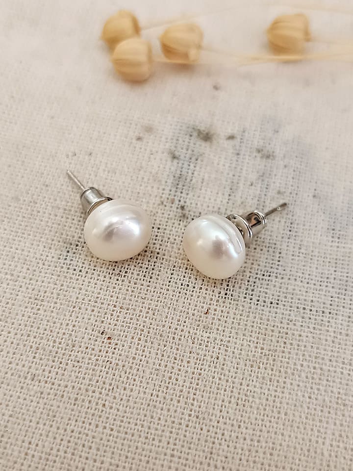 atelier MIU Pozłacane kolczyki-wkrętki z masą perłową rozmiar: onesize