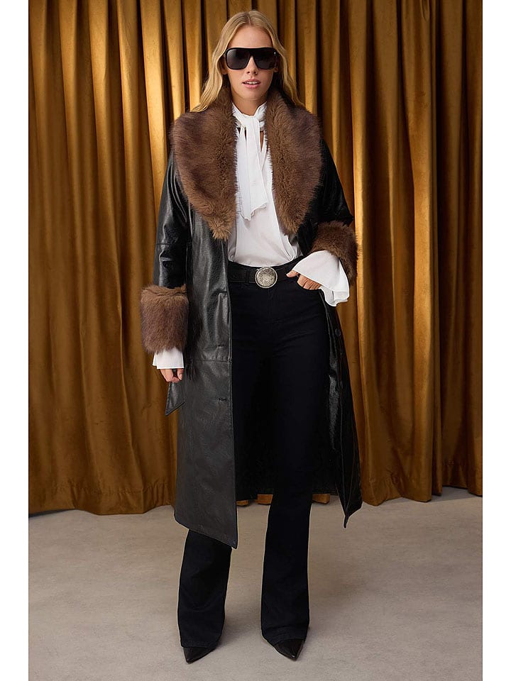 trendyol Płaszcz w kolorze czarnym ze skóry syntetycznej rozmiar: 40