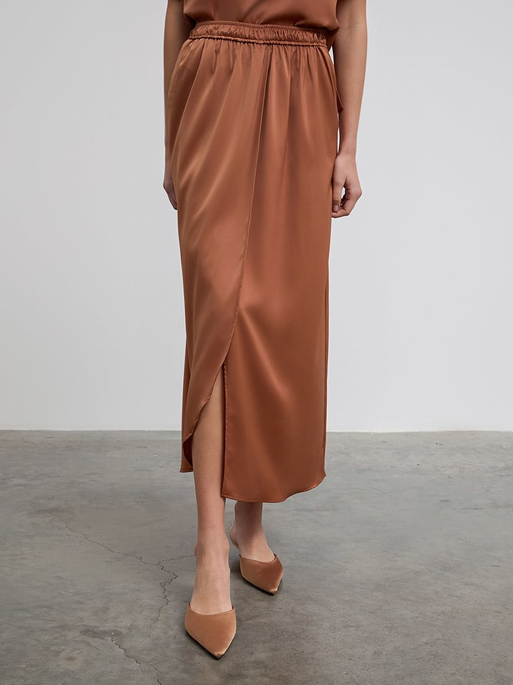 BGN Spódnica w kolorze karmelowym rozmiar: 40