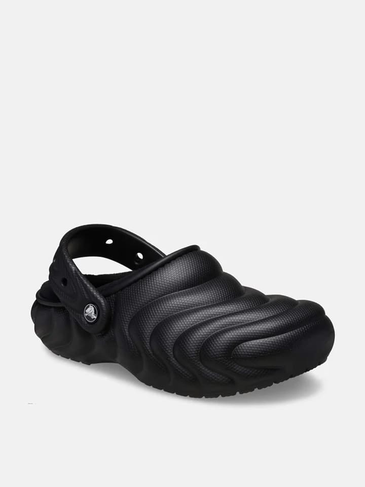 Crocs Chodaki "Classic Lined Overpuff" w kolorze czarnym rozmiar: 38/39