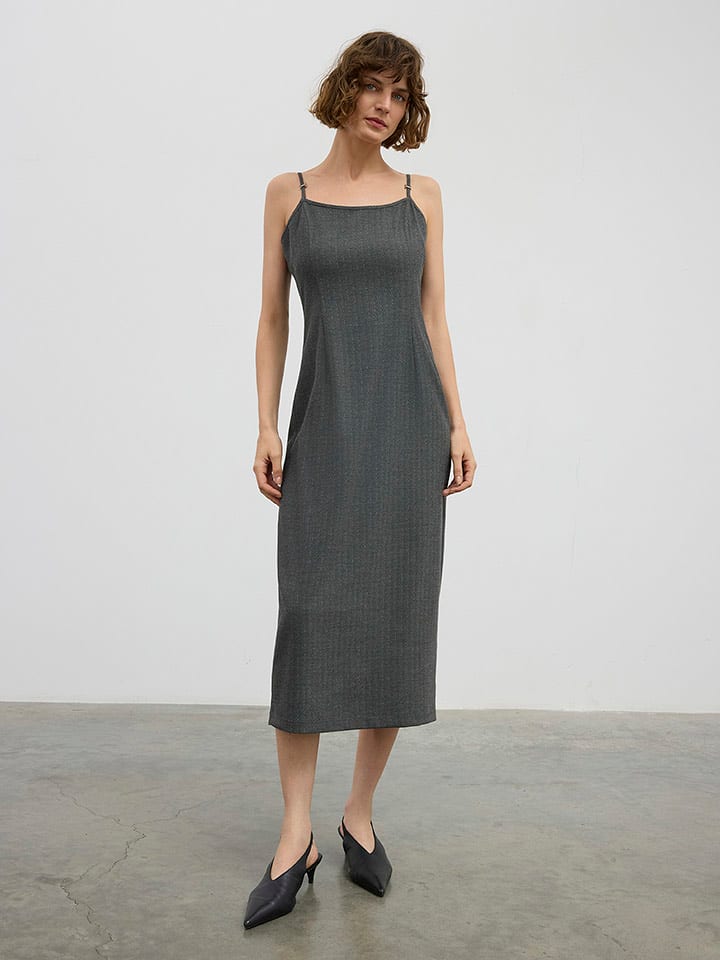 BGN Sukienka w kolorze antracytowym rozmiar: 38