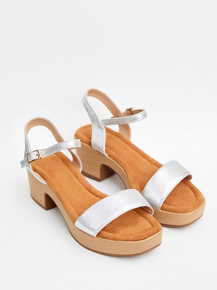 Bellucci Sandały w kolorze srebrnym rozmiar: 41