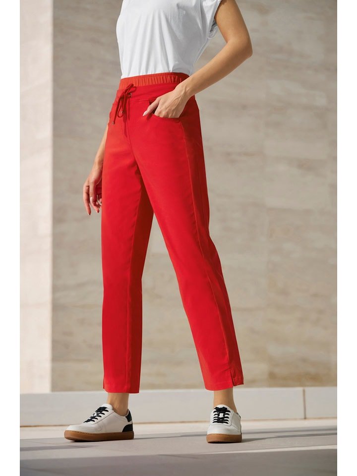 Heine Spodnie dresowe w kolorze czerwonym rozmiar: 40