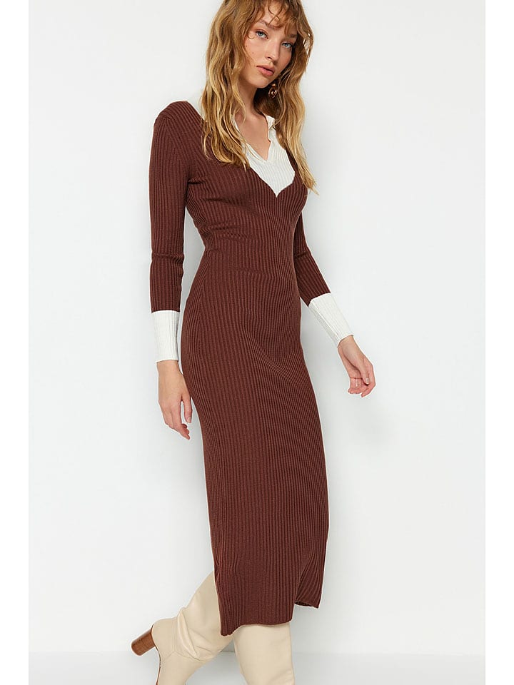 trendyol Sukienka dzianinowa w kolorze biało-brązowym rozmiar: L