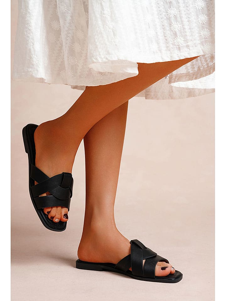 Foreverfolie Klapki w kolorze czarnym rozmiar: 37