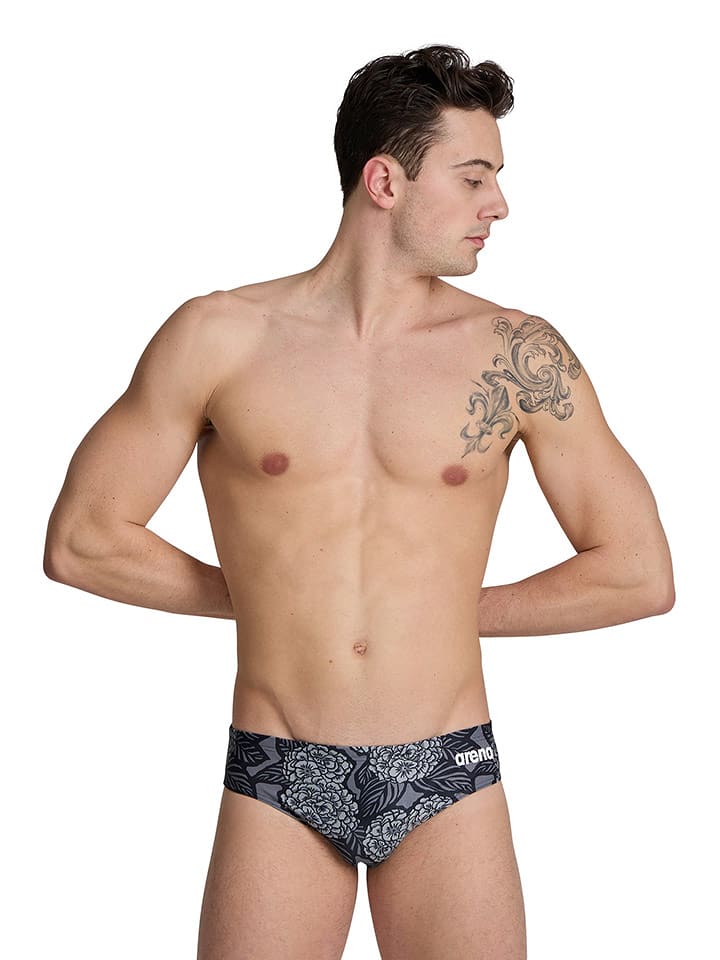 Arena Kąpielówki w kolorze czarno-szarym rozmiar: 6