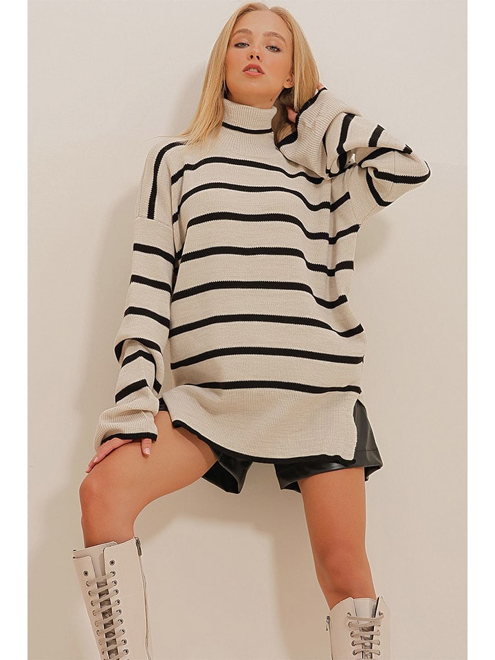 Trend Alacati Sweter w kolorze beżowym rozmiar: onesize