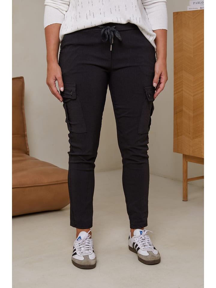 Curvy Lady Bojówki w kolorze antracytowym rozmiar: 44/46