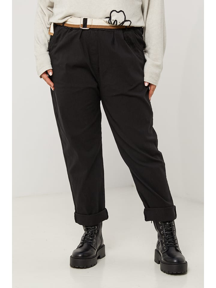 Curvy Lady Spodnie w kolorze czarnym rozmiar: 48/50