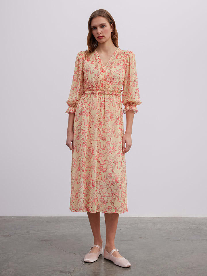 BGN Sukienka w kolorze kremowo-jasnoróżowym rozmiar: 36