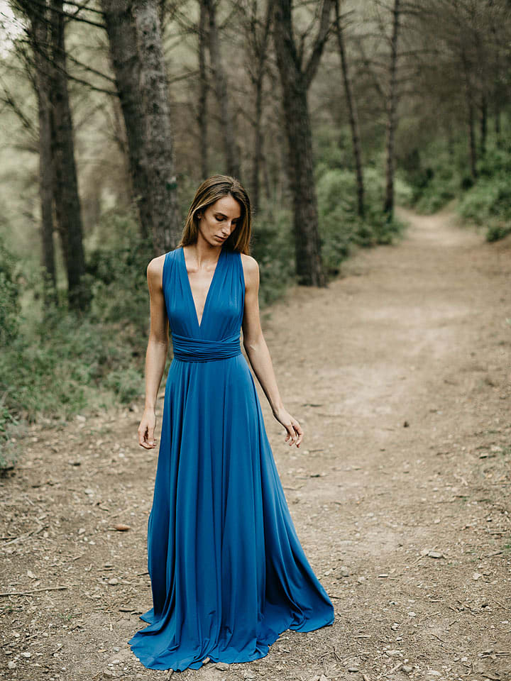 Ceylan Sukienka w kolorze niebieskim rozmiar: 34-44