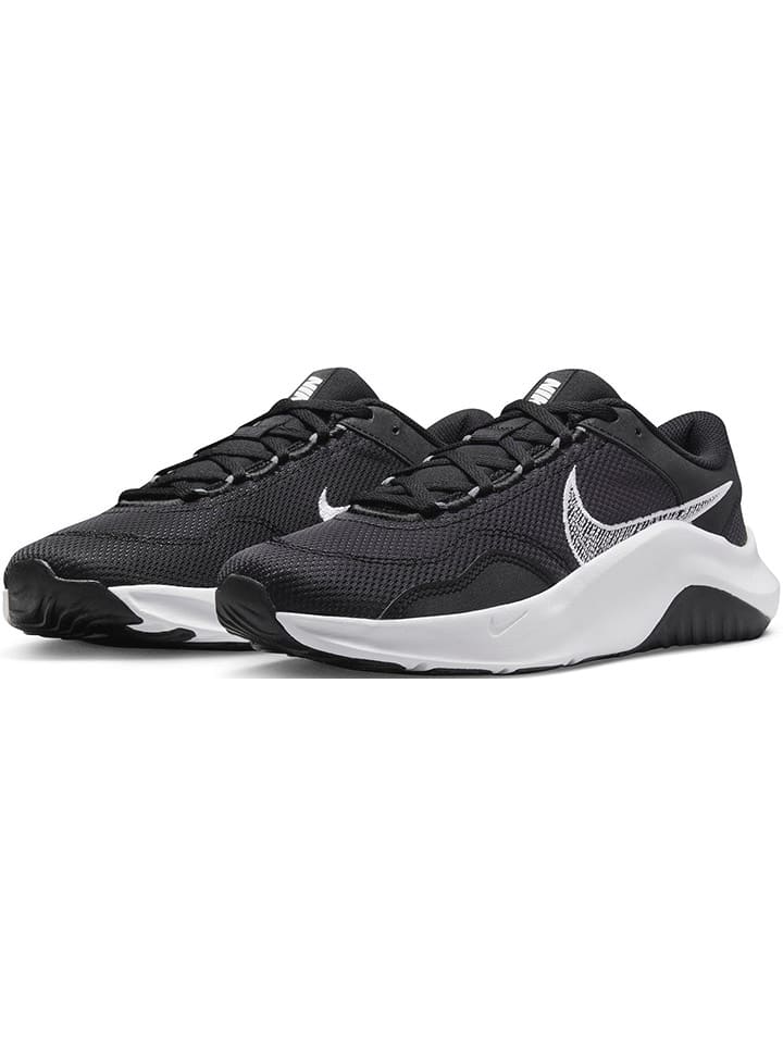 Nike Sportswear Buty sportowe "Legend Essential 3" w kolorze czarnym rozmiar: 41