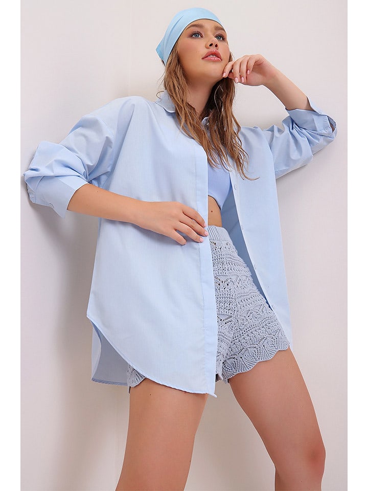 Jumeon Koszula w kolorze jasnoniebieskim rozmiar: M