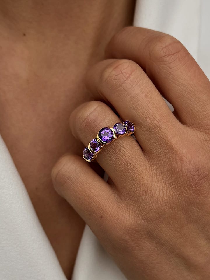 Les Petites Précieuses Pozłacany pierścionek z ametystem rozmiar: 58