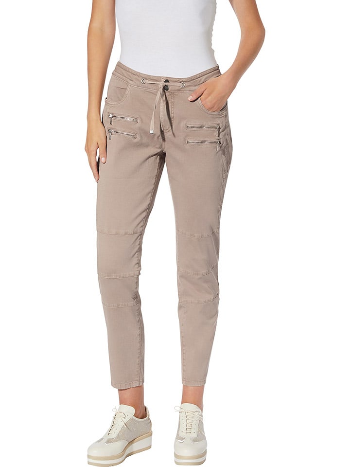 Heine Dżinsy - Slim fit - w kolorze beżowym rozmiar: 44