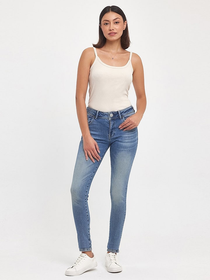 LTB Dżinsy "Maxime" - Slim fit - w kolorze niebieskim rozmiar: W32/L32