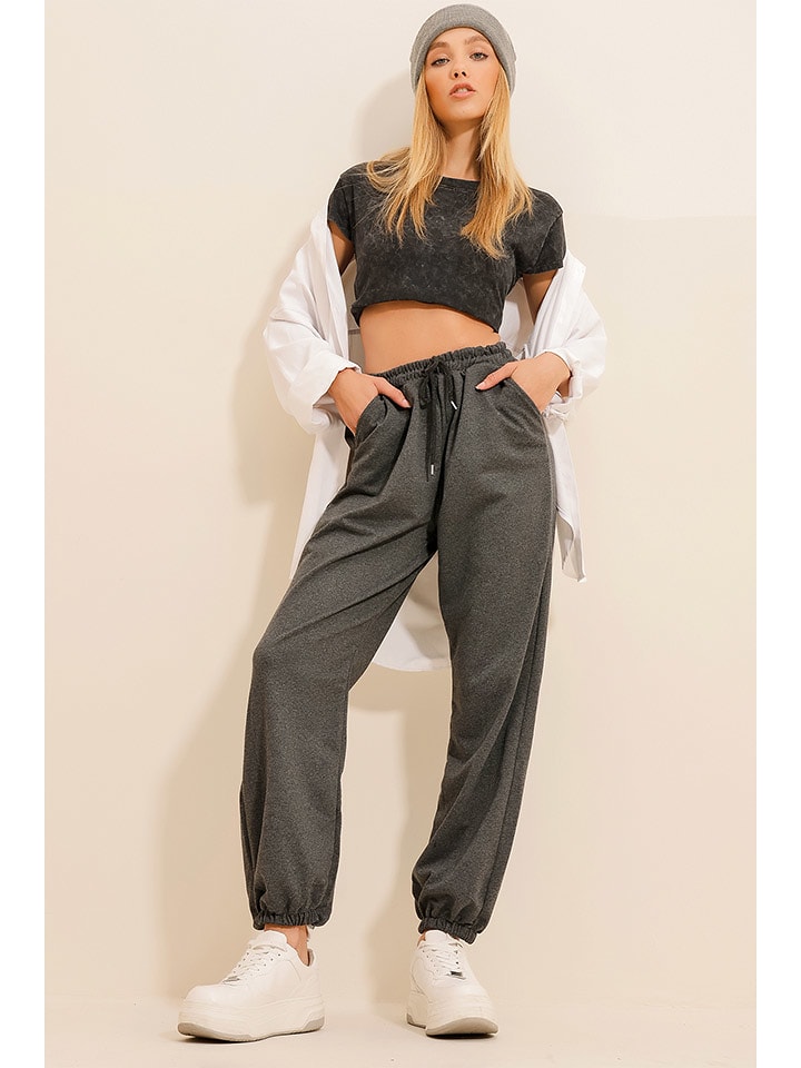 Trend Alacati Spodnie dresowe w kolorze antracytowym rozmiar: S