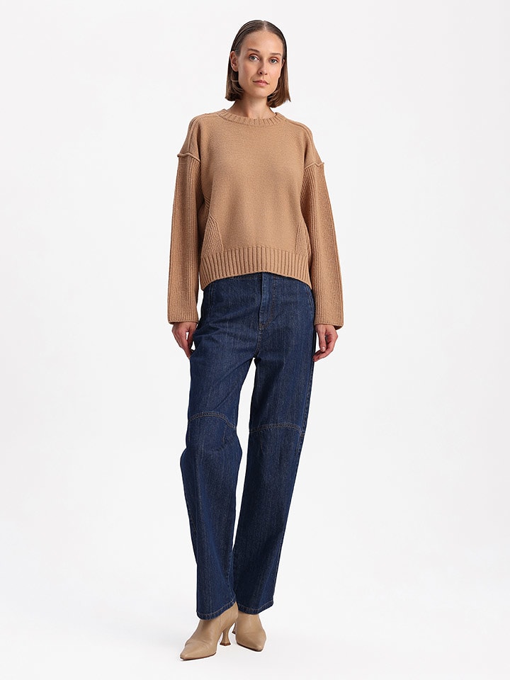 BGN Sweter w kolorze jasnobrązowym rozmiar: 34