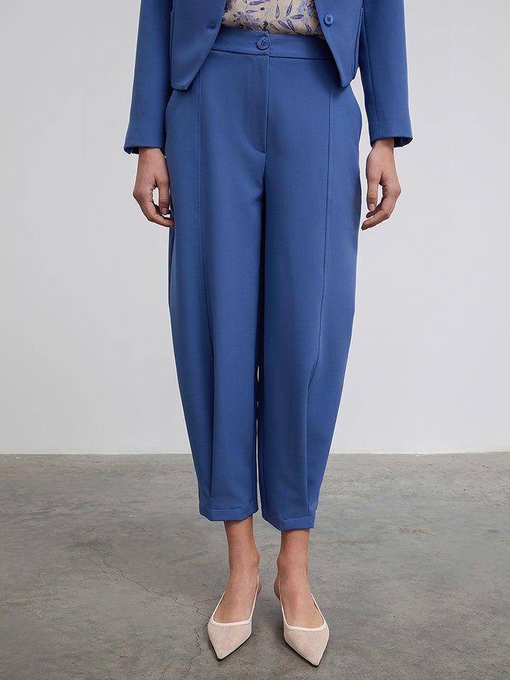 BGN Spodnie w kolorze niebieskim rozmiar: 36