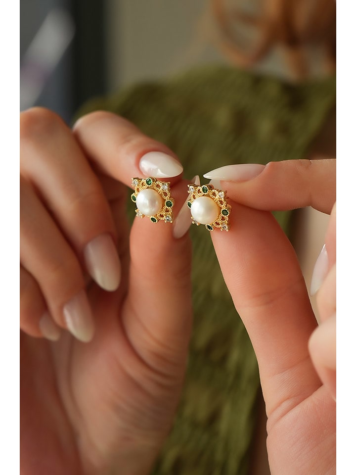 Pierres delicates Kolczyki-wkrętki w kolorze białym z perłami rozmiar: onesize