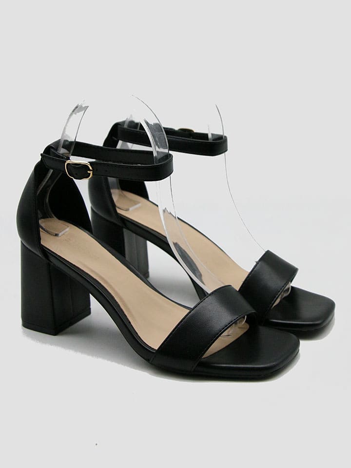 Bellucci Sandały w kolorze czarnym rozmiar: 40