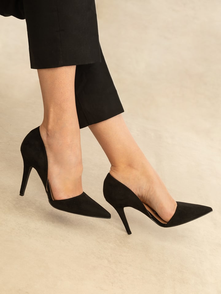 Bellucci Czółenka w kolorze czarnym rozmiar: 40