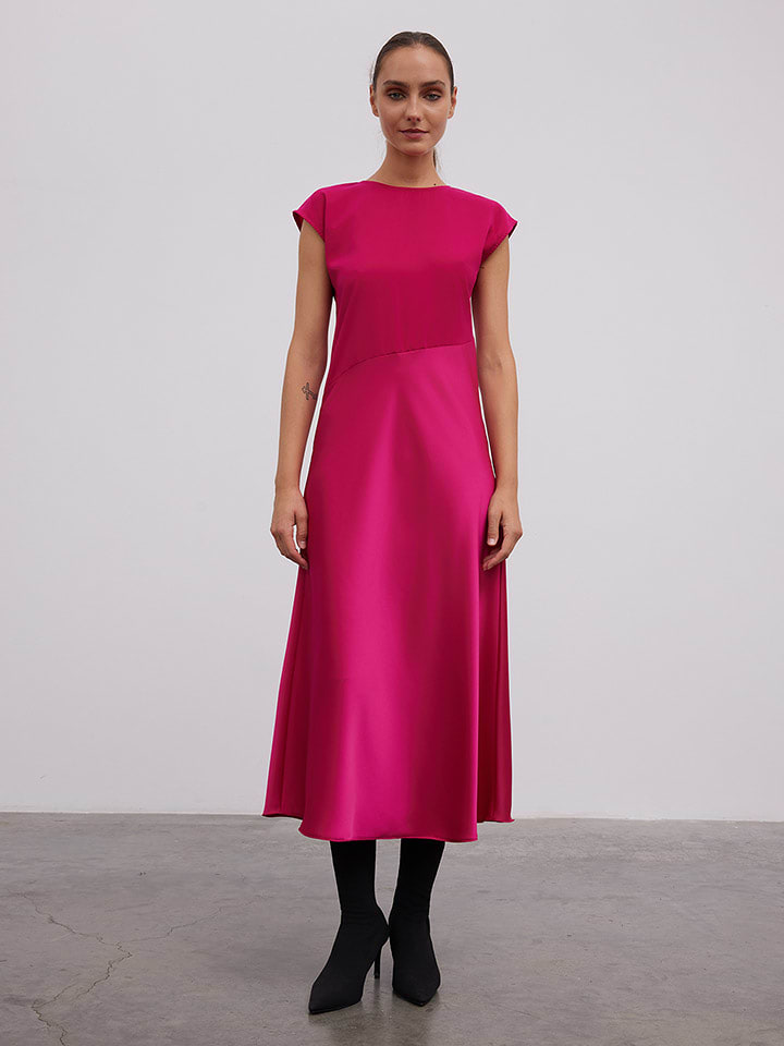 BGN Sukienka w kolorze różowym rozmiar: 34