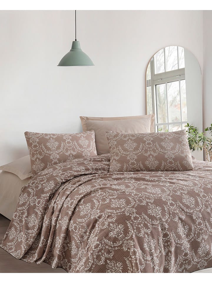 Elizabed Narzuta w kolorze jasnobrązowym rozmiar: 240x220 cm