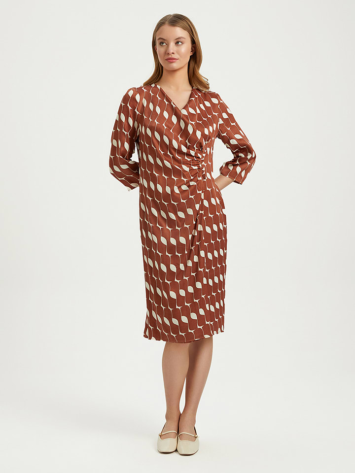 BGN Sukienka w kolorze jasnobrązowo-kremowym rozmiar: 34