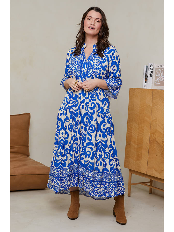 Curvy Lady Sukienka w kolorze niebieskim rozmiar: 44/46