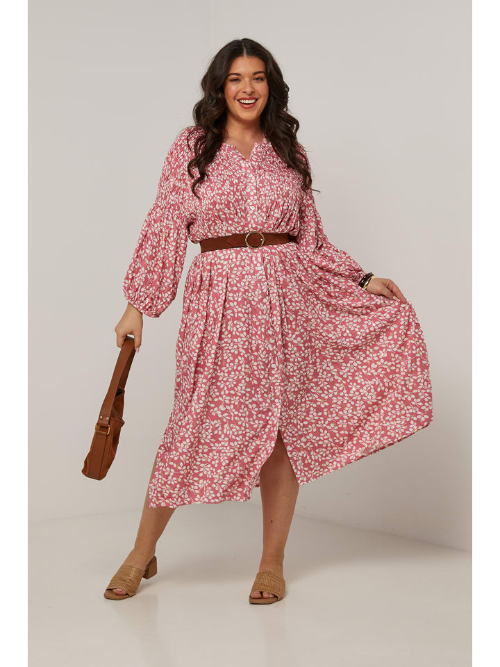 Curvy Lady Sukienka w kolorze jasnoróżowym rozmiar: 40/42