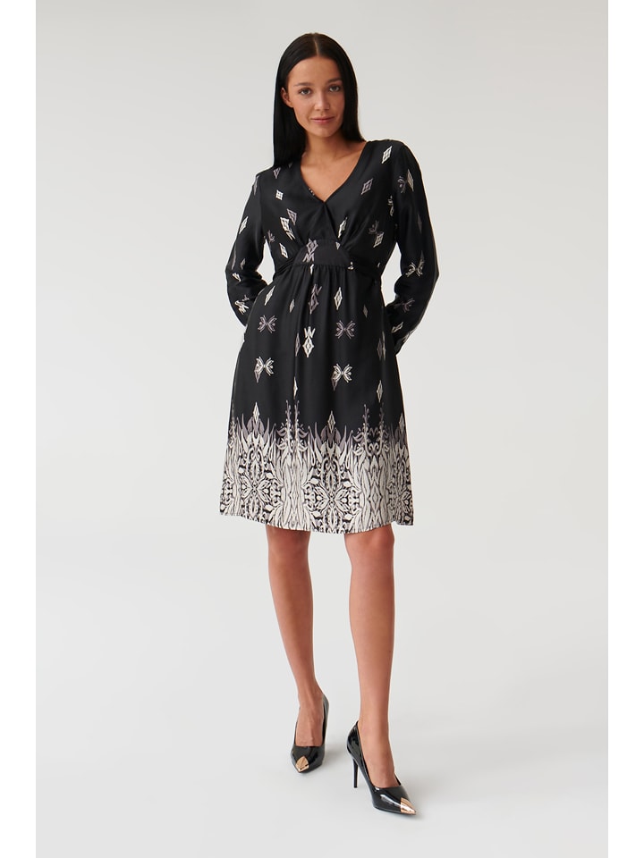 TATUUM Sukienka w kolorze czarnym rozmiar: 46