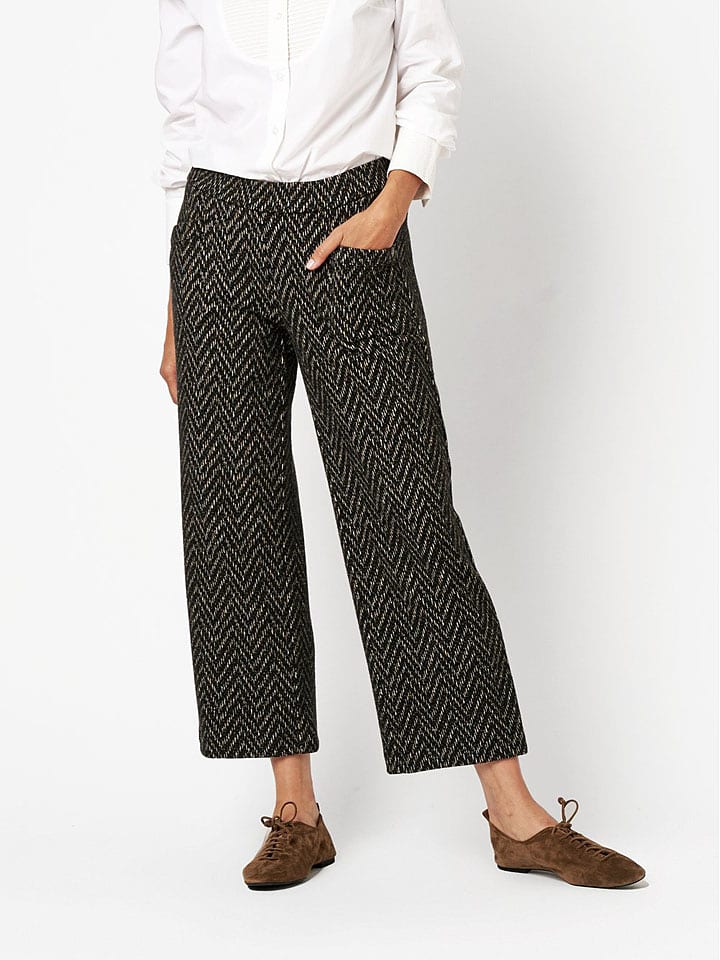 Toni Spodnie w kolorze czarnym rozmiar: 42