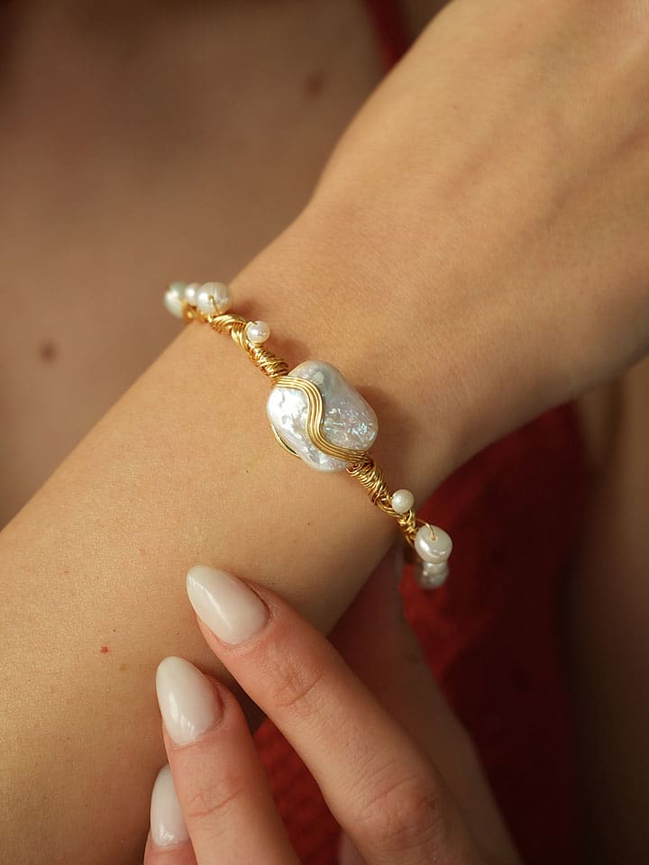 Pierres de Jade Pozłacana bransoletka z perłami rozmiar: onesize