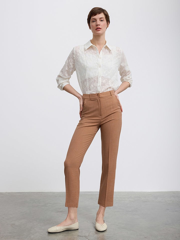 BGN Spodnie w kolorze karmelowym rozmiar: 40