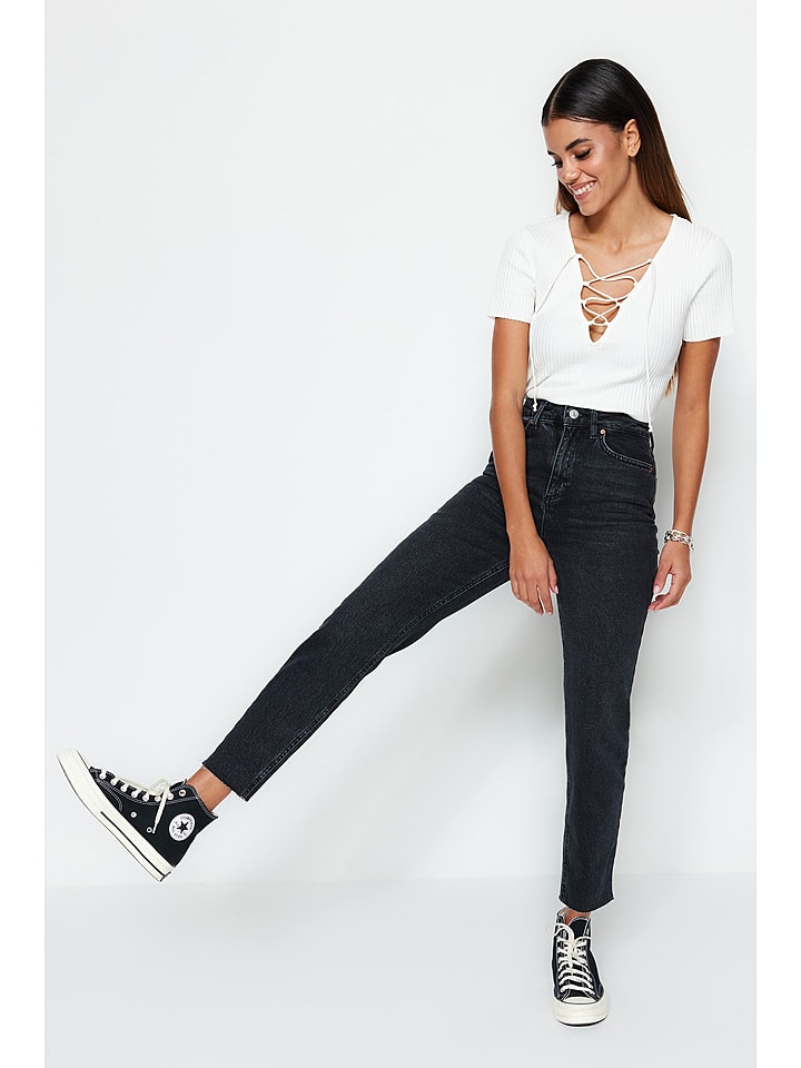 trendyol Dżinsy - Slim fit - w kolorze czarnym rozmiar: 34