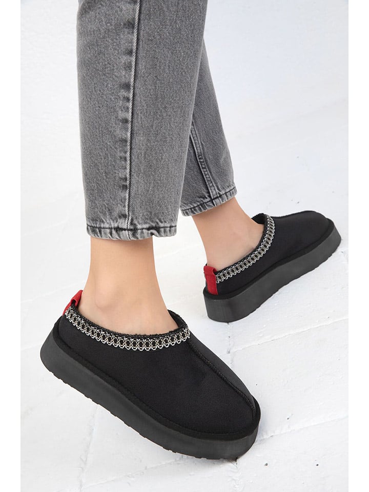 trendyol Botki w kolorze czarnym rozmiar: 38