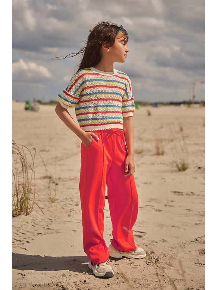 No-No Spodnie dresowe "Sayla" w kolorze czerwonym rozmiar: 134/140