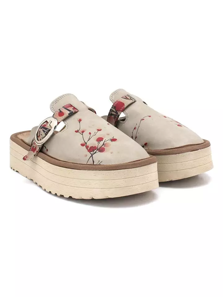 Calceo Chodaki w kolorze beżowym rozmiar: 37