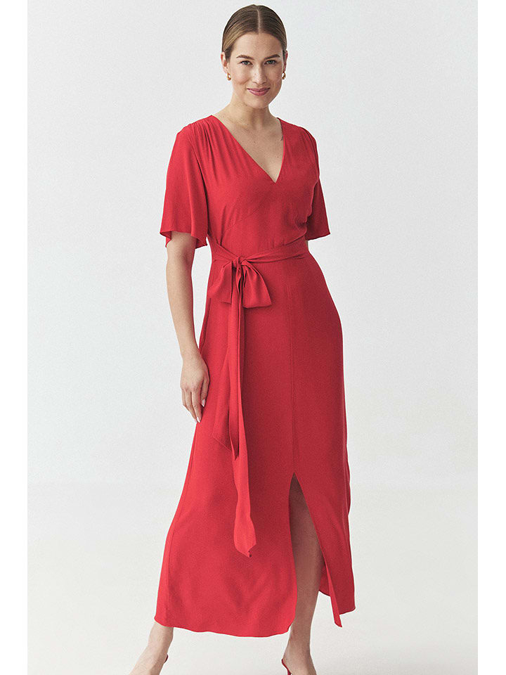 TATUUM Sukienka "Matsea" w kolorze czerwonym rozmiar: 36