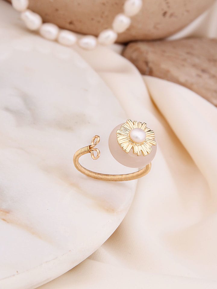 Pierres de Jade Pozłacany pierścionek z perłą rozmiar: onesize