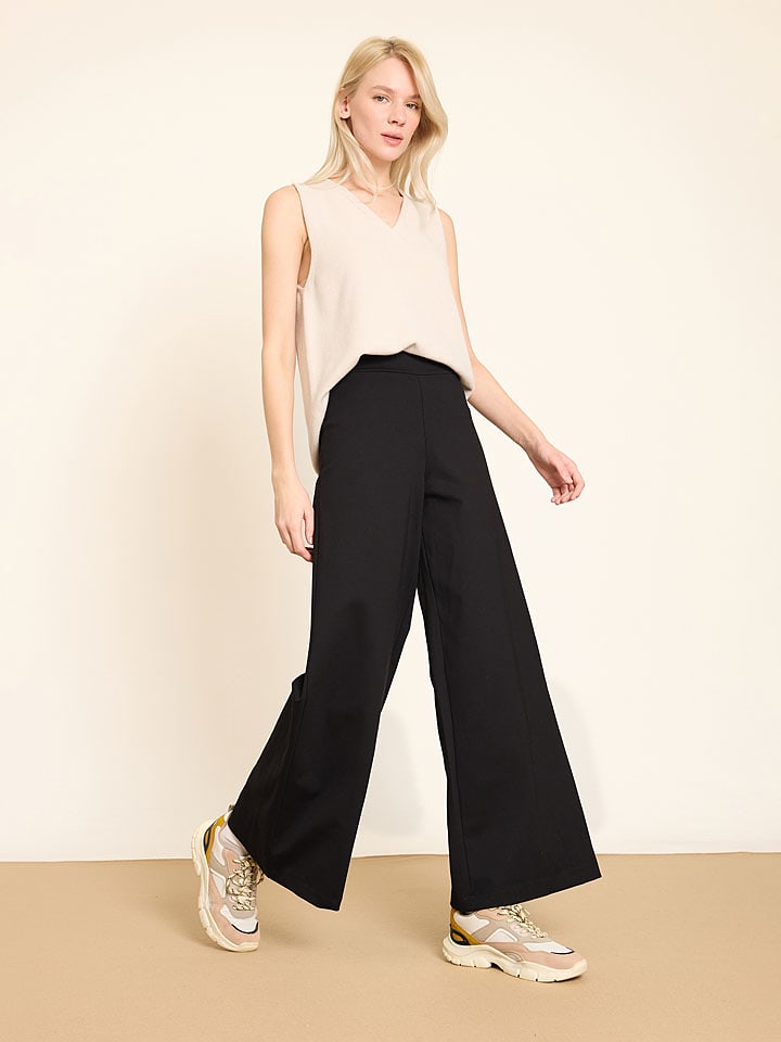 BGN Spodnie w kolorze czarnym rozmiar: 36