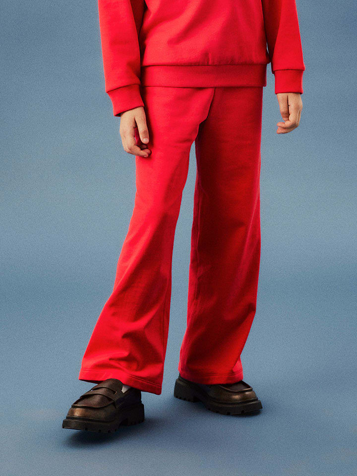 name it Spodnie dresowe "Riana" w kolorze czerwonym rozmiar: 146