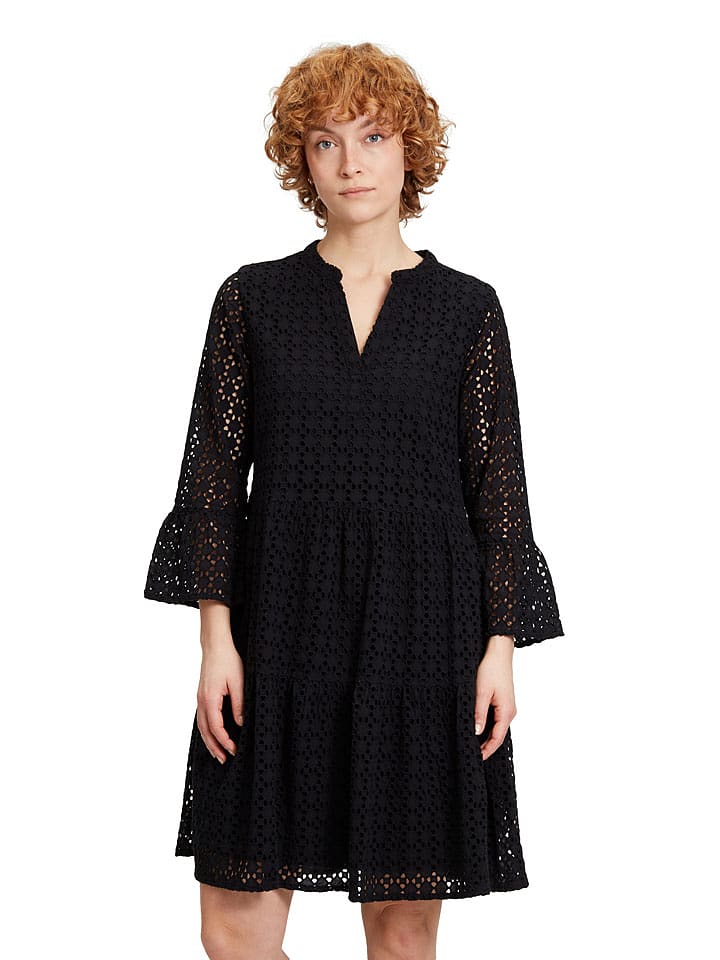 CARTOON Sukienka w kolorze czarnym rozmiar: 36