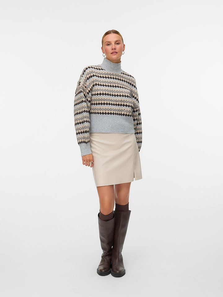 Vero Moda Sweter w kolorze szarym rozmiar: M